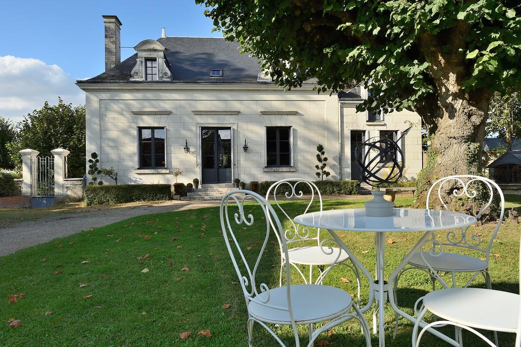 La Folie Saint Julien Bed & Breakfast Bagian luar foto